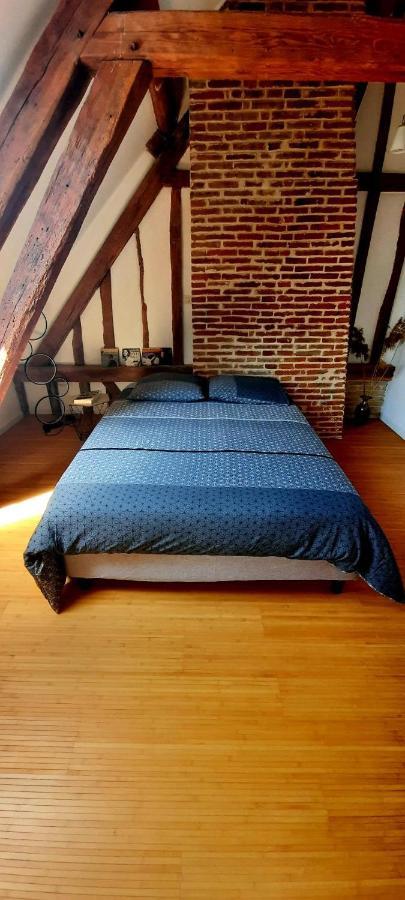 Loft De Charme A 150M De La Cathedrale Apartment Бове Екстериор снимка